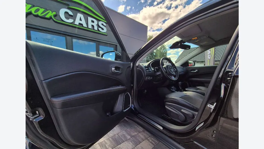 JEEP Compass -