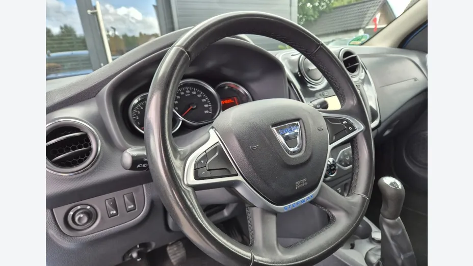 DACIA Sandero -