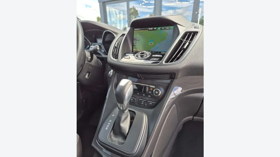FORD Kuga -