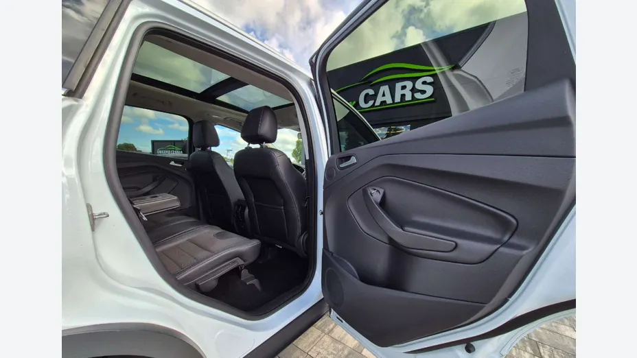 FORD Kuga -