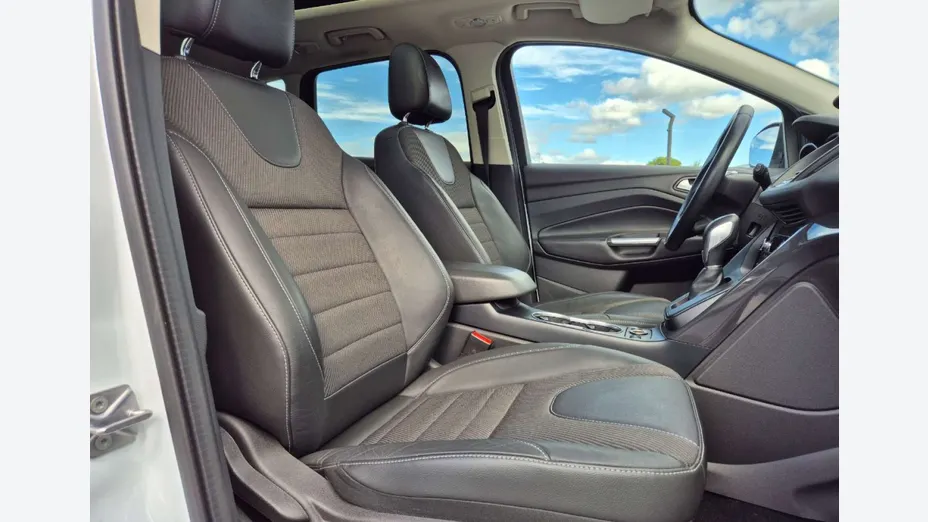 FORD Kuga -