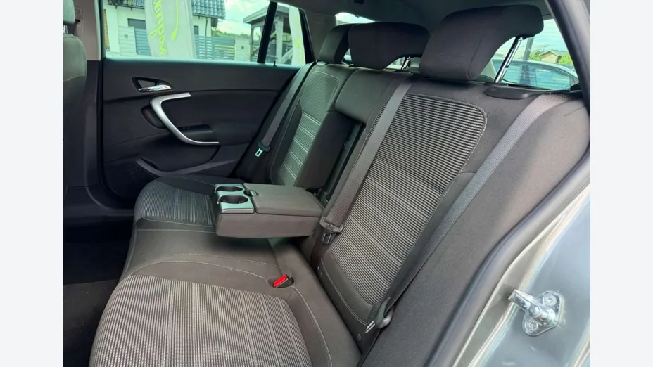 OPEL Insignia -