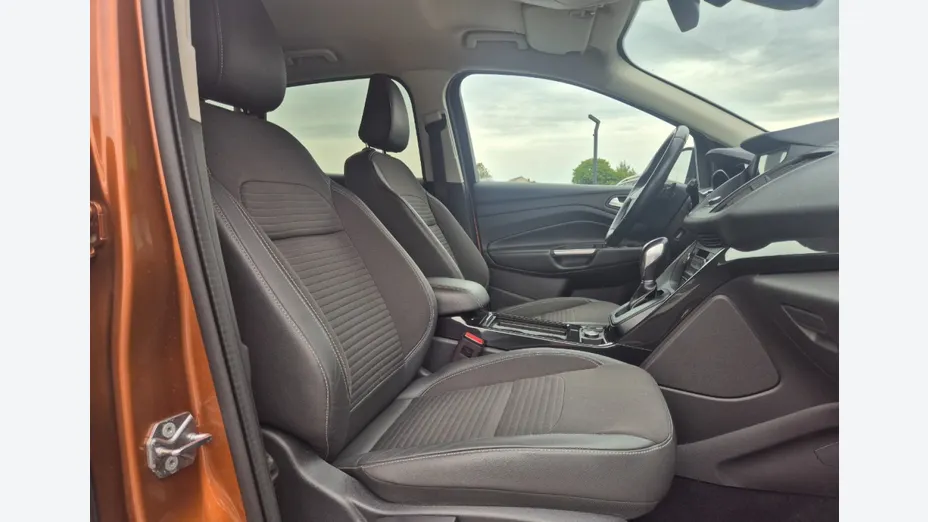 FORD Kuga -