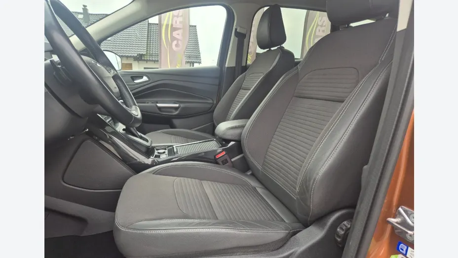 FORD Kuga -
