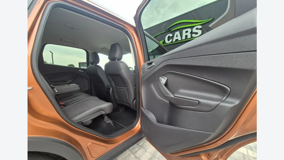 FORD Kuga -