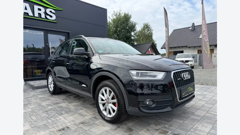 AUDI Q3 -