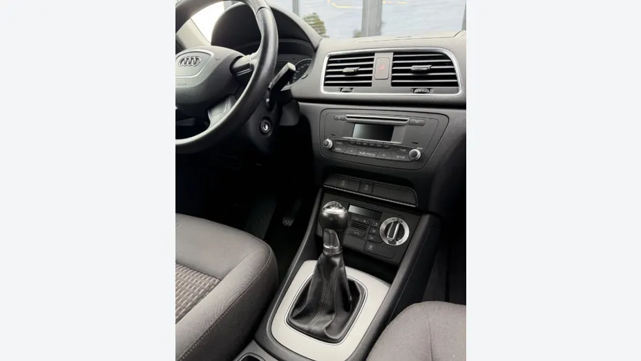 AUDI Q3 -
