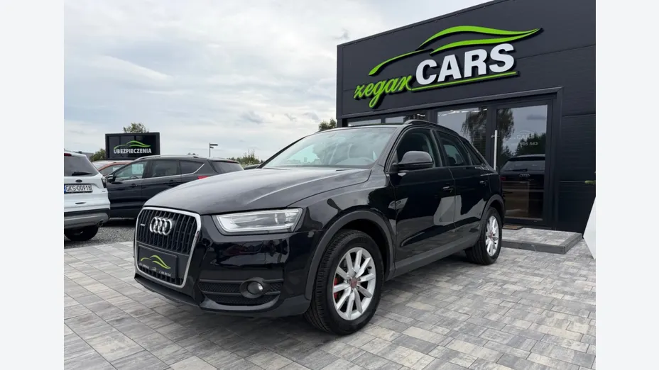 AUDI Q3 -