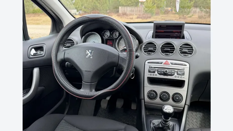 PEUGEOT 308 -