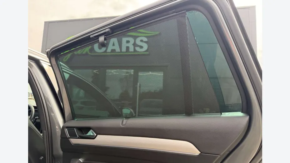 VOLKSWAGEN Passat -