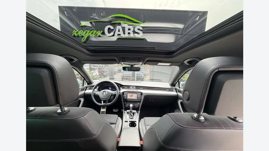 VOLKSWAGEN Passat -