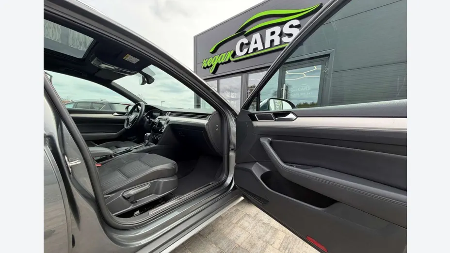 VOLKSWAGEN Passat -