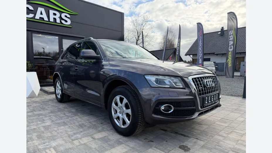 AUDI Q5 -