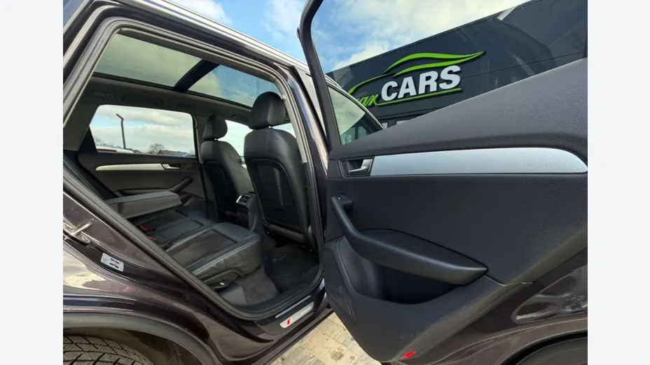 AUDI Q5 -