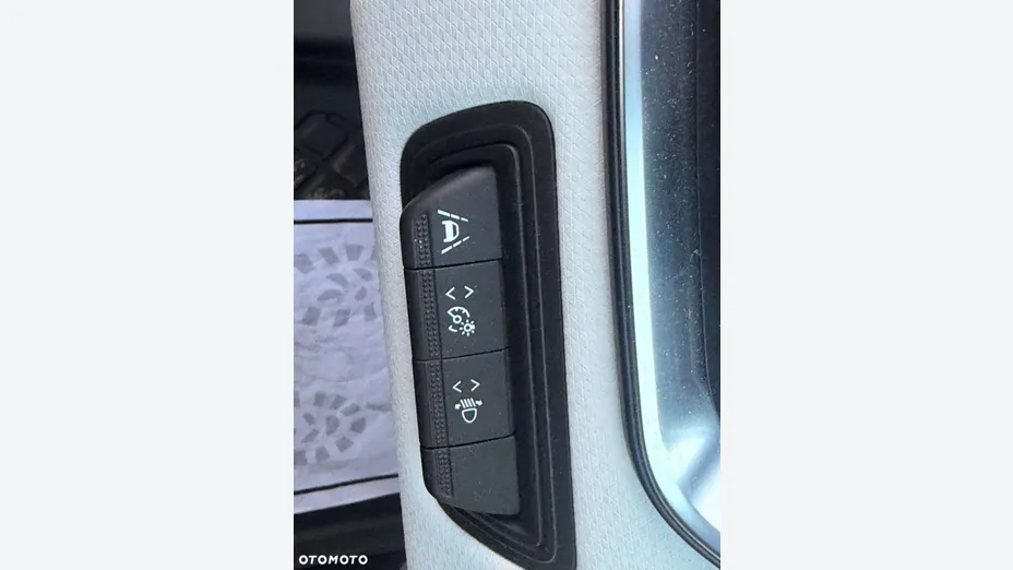 RENAULT Clio -