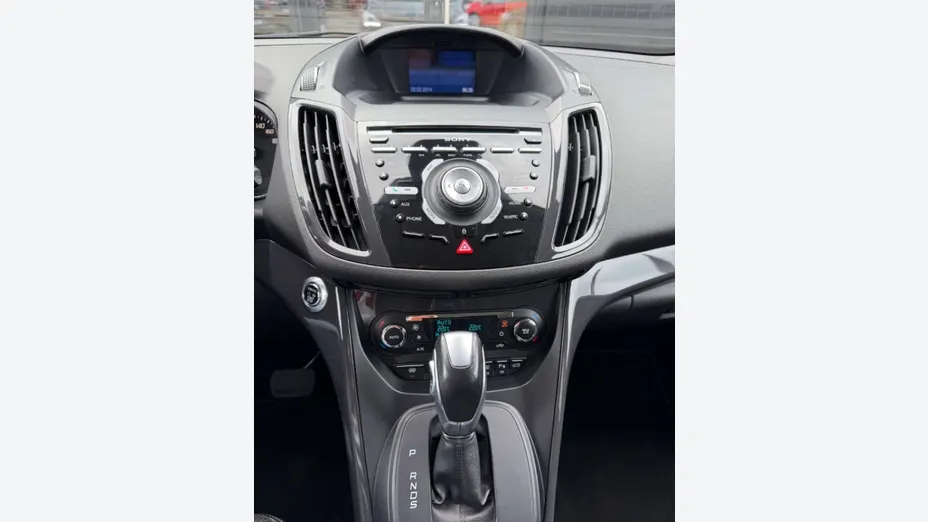FORD Kuga -