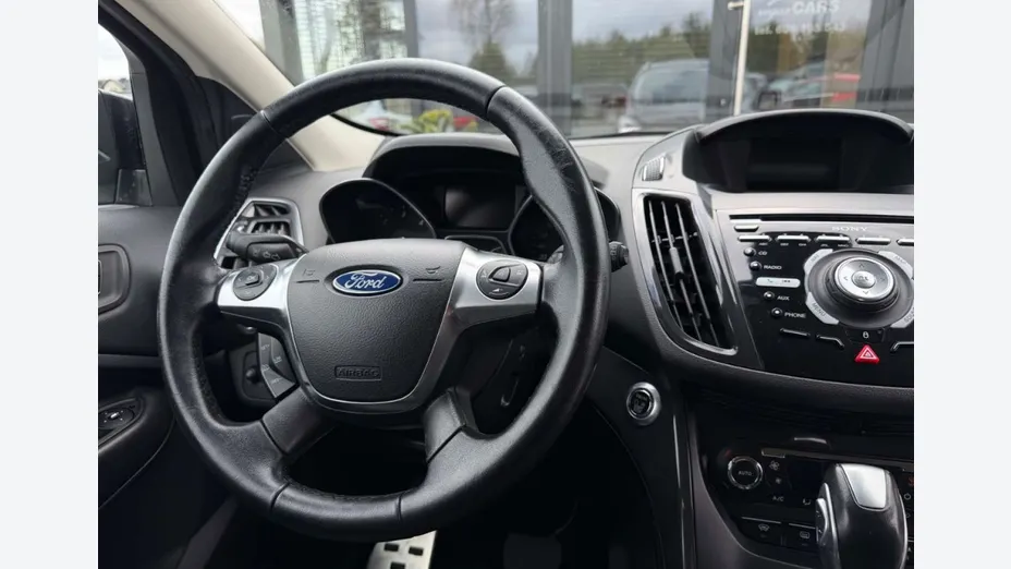 FORD Kuga -