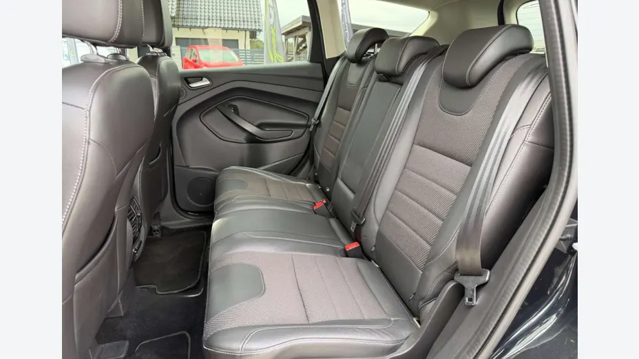 FORD Kuga -