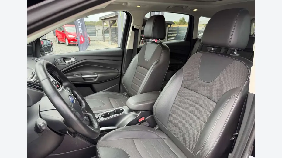 FORD Kuga -