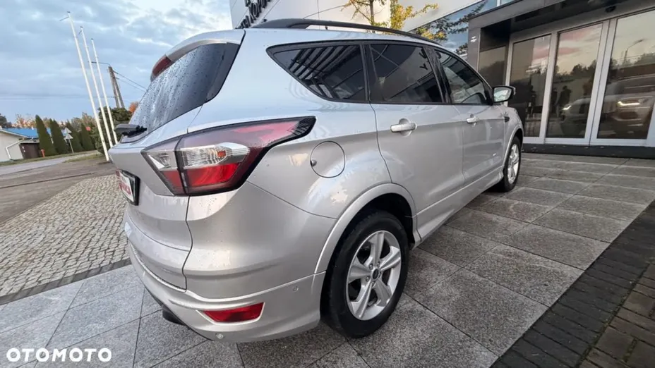 FORD Kuga -