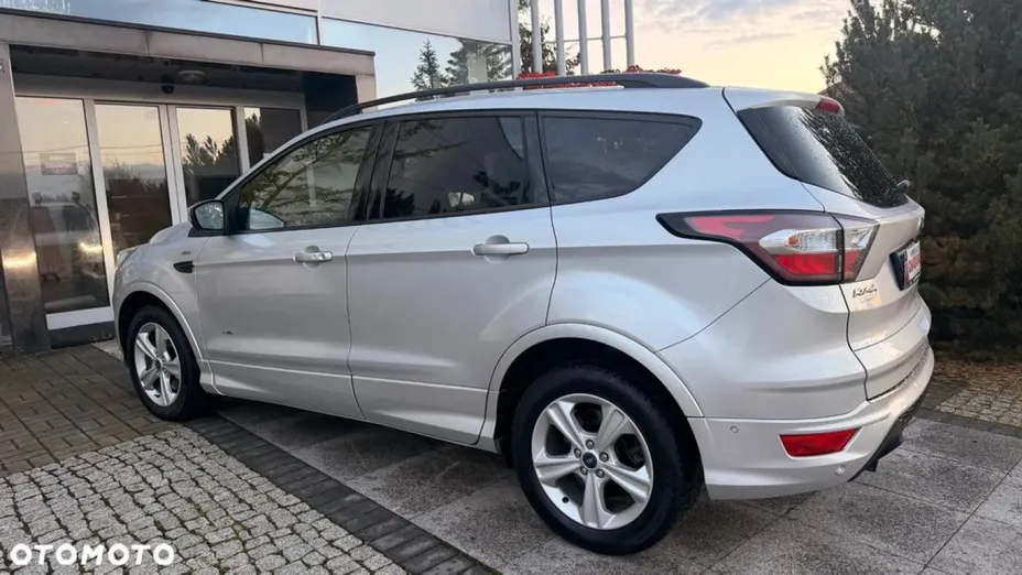 FORD Kuga -