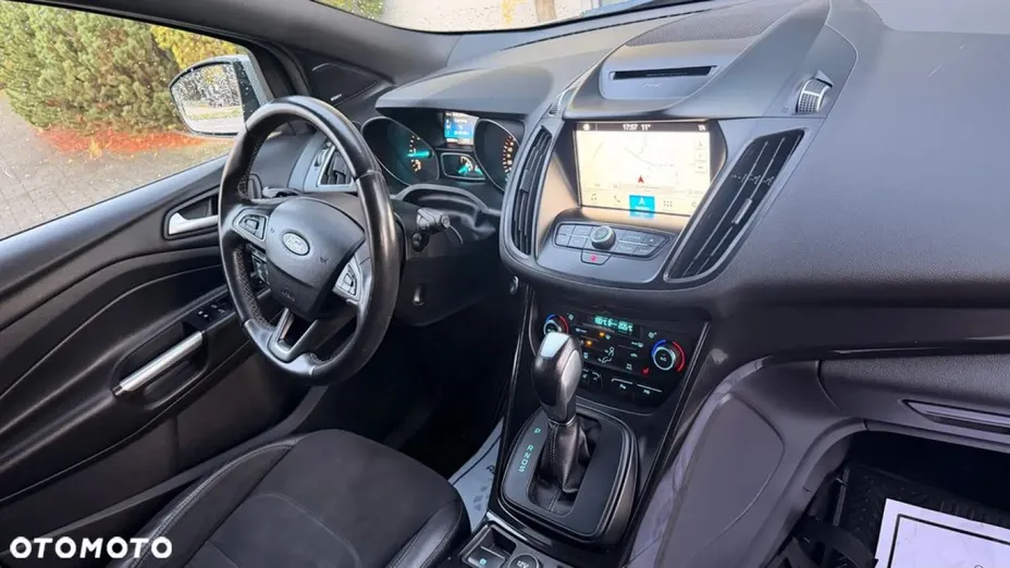 FORD Kuga -