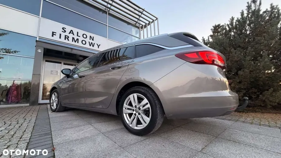 OPEL Astra -