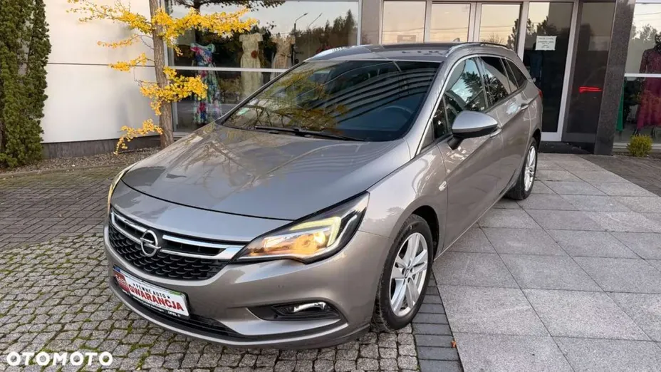 OPEL Astra -