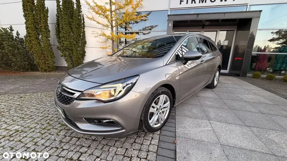 OPEL Astra -