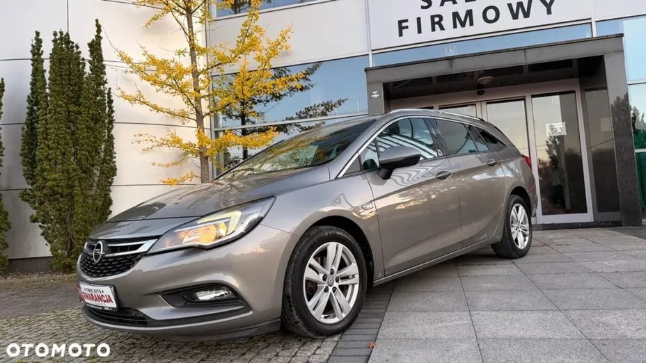 OPEL Astra -