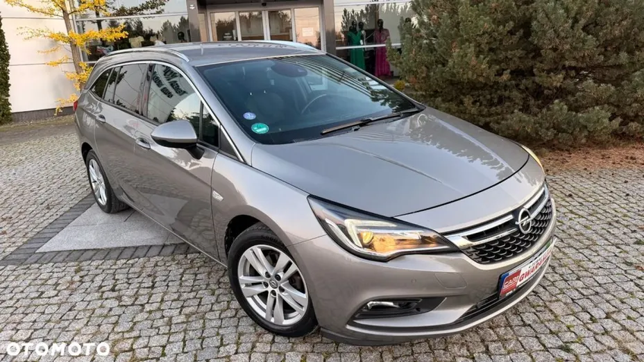 OPEL Astra -