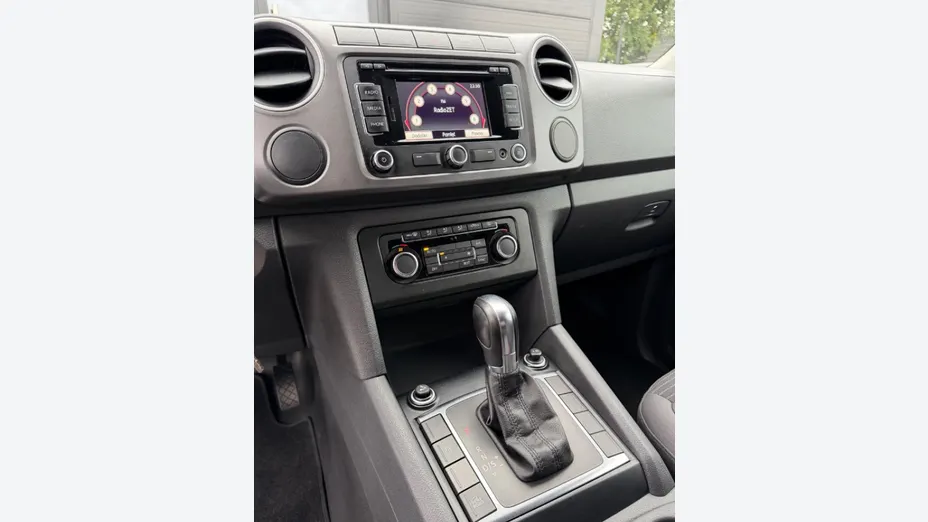 VOLKSWAGEN Amarok -