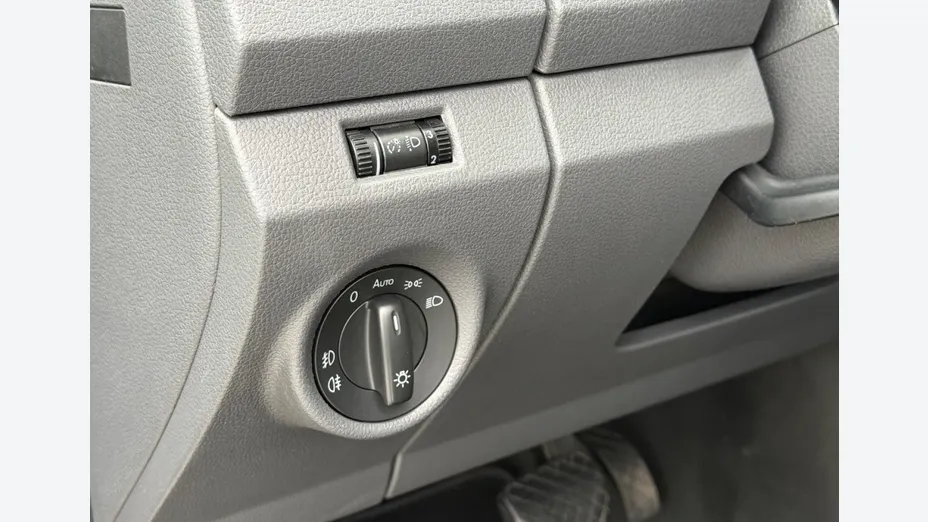 VOLKSWAGEN Amarok -