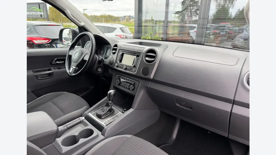 VOLKSWAGEN Amarok -