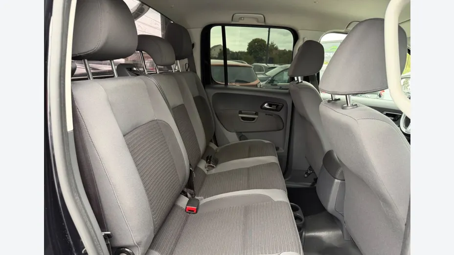 VOLKSWAGEN Amarok -