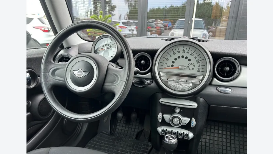 MINI One -