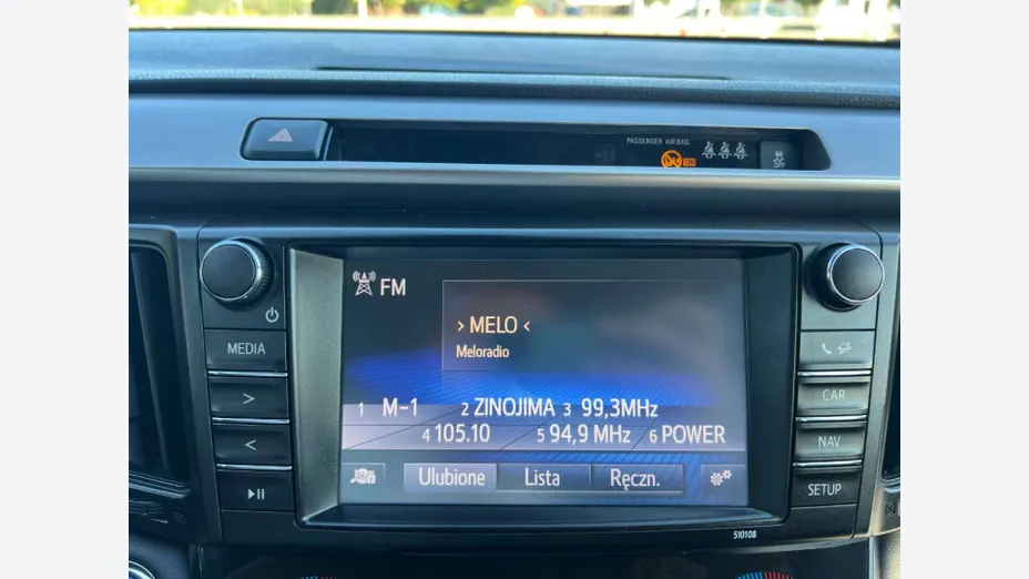 TOYOTA RAV4 -