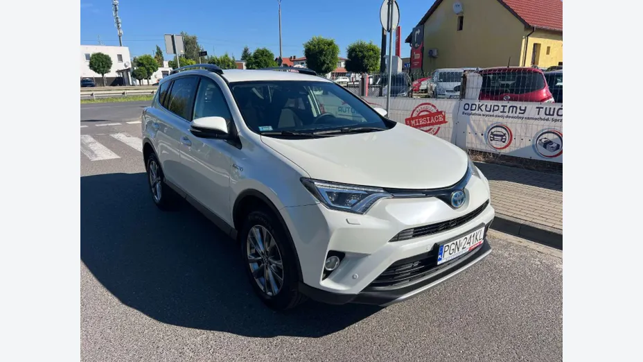 TOYOTA RAV4 -
