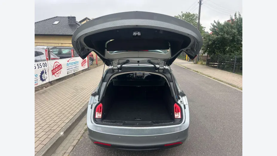OPEL Insignia -
