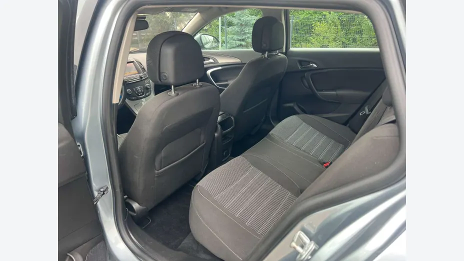 OPEL Insignia -