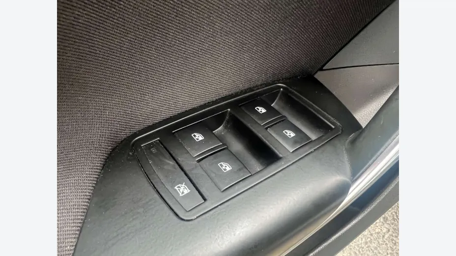 OPEL Insignia -