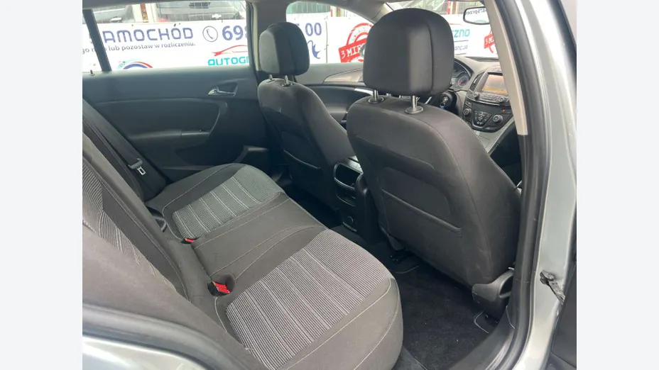 OPEL Insignia -