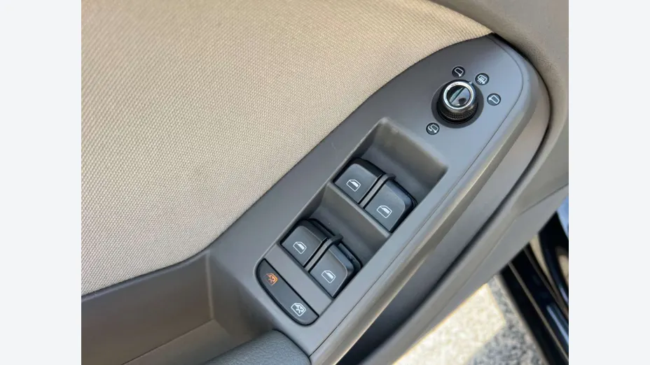 AUDI A4 -