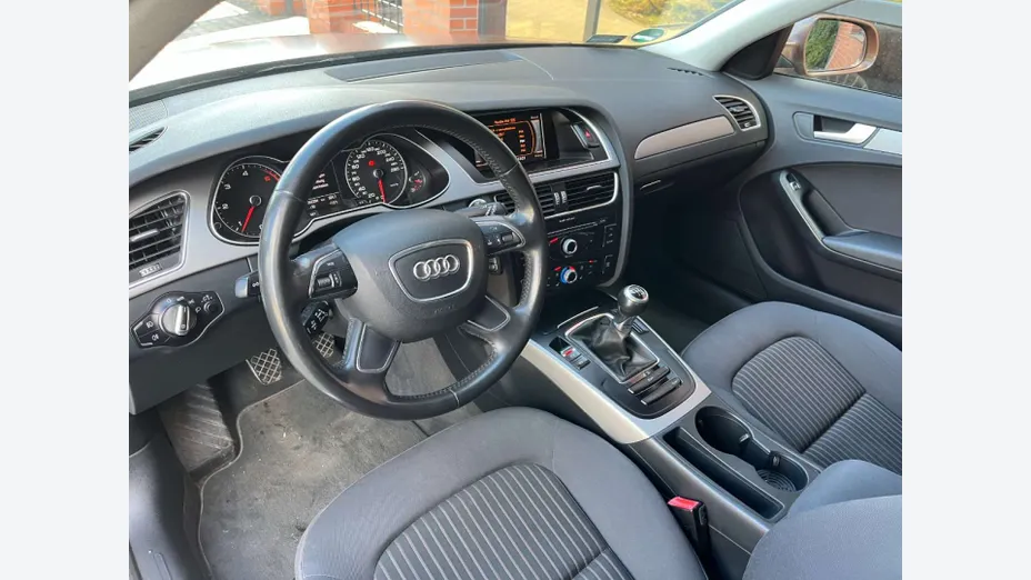 AUDI A4 Avant -