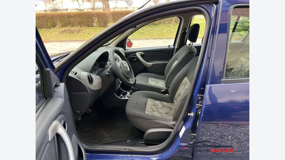 DACIA Sandero -