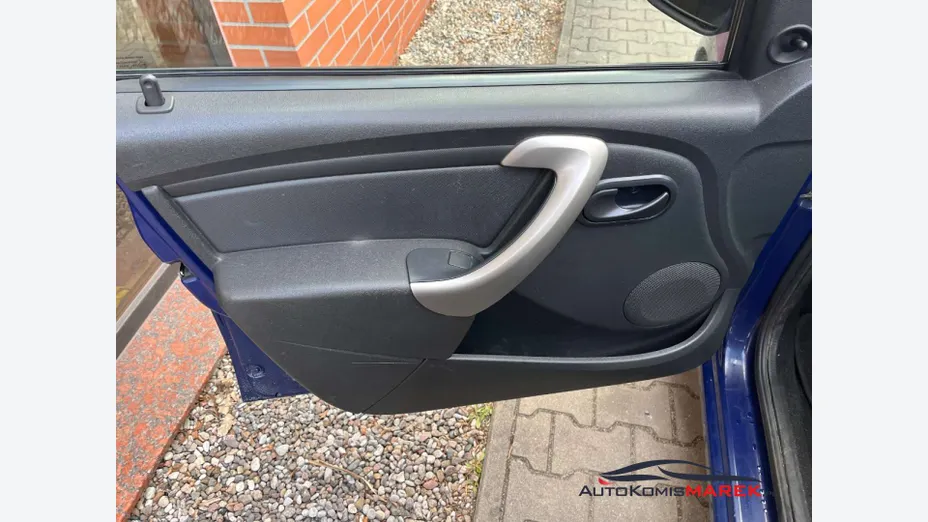 DACIA Sandero -