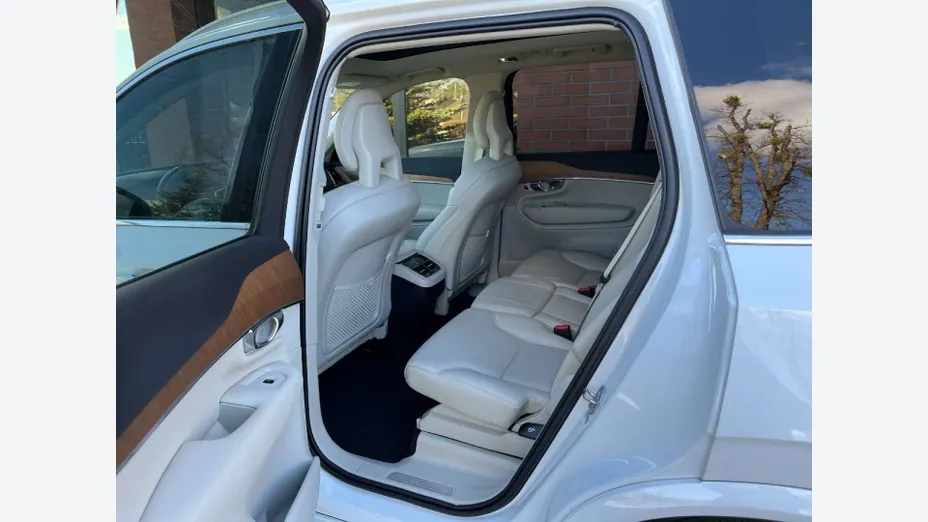 VOLVO XC90 -