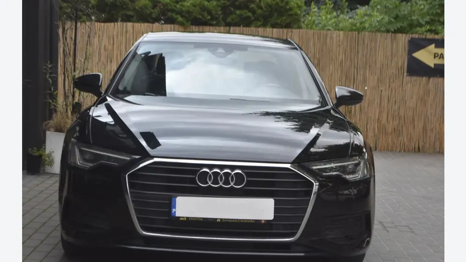 AUDI A6 -