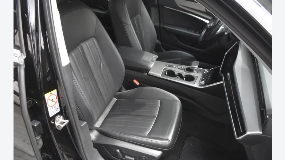 AUDI A6 -