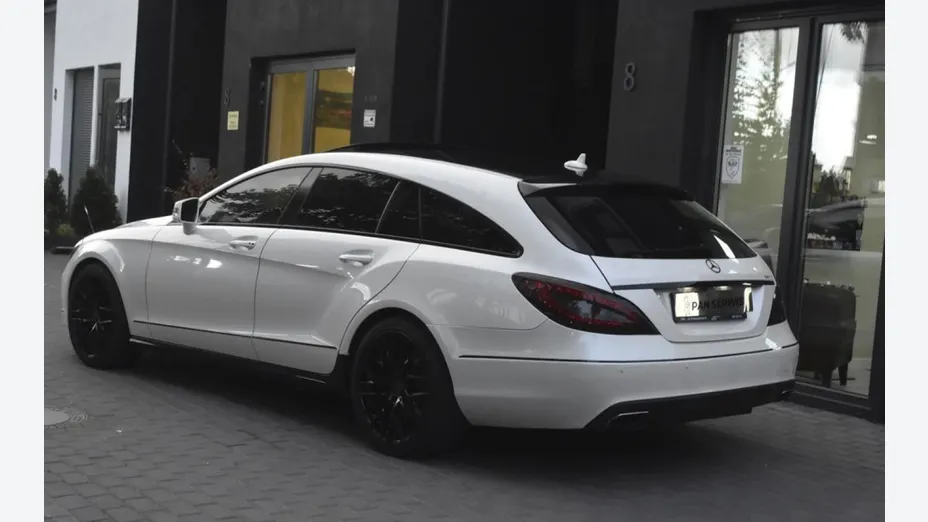 MERCEDES-BENZ CLS -